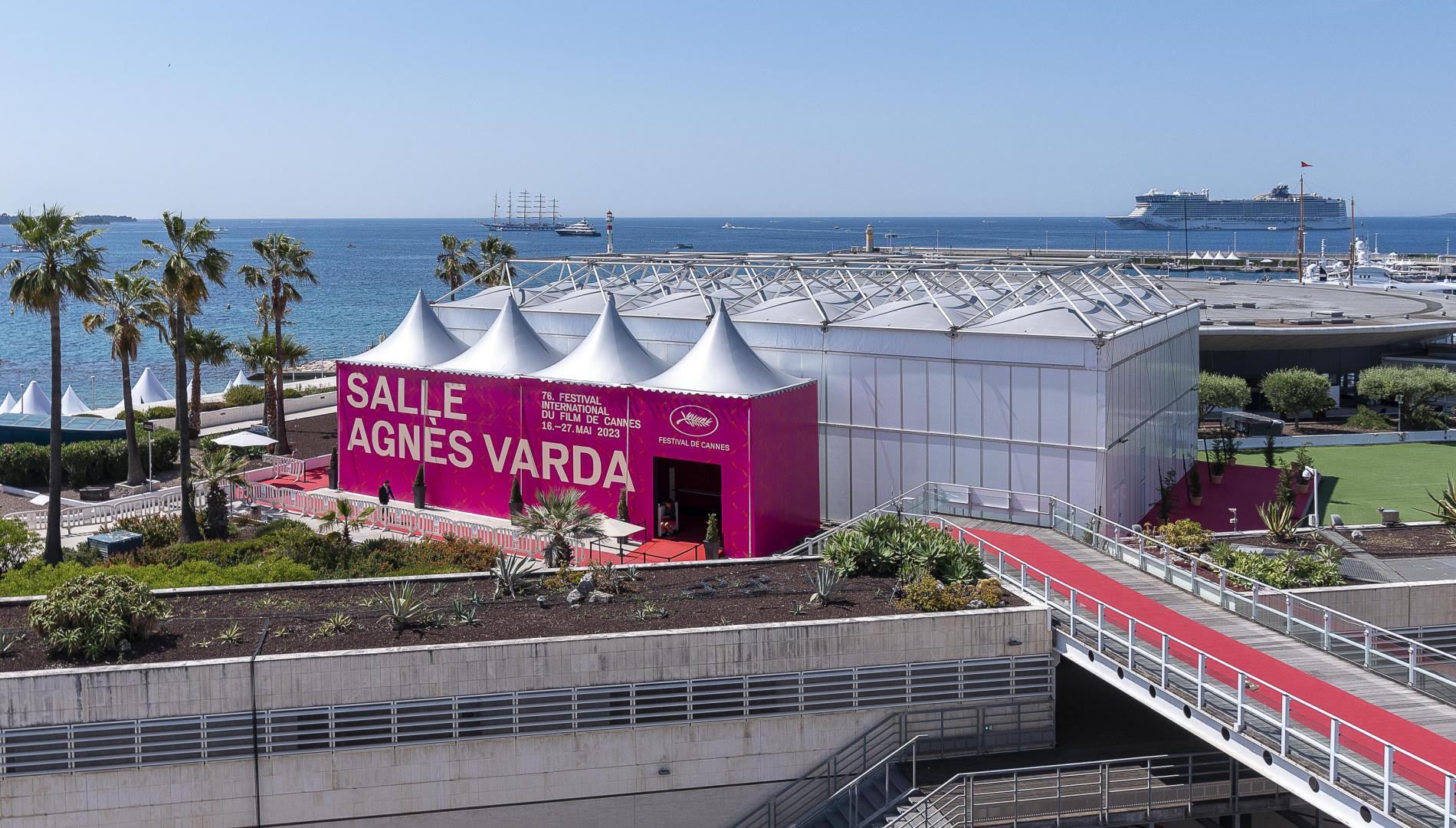 structure temporaire salle cinema festival de cannes gl events